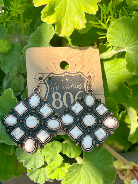 Diamond shape stone earrings
