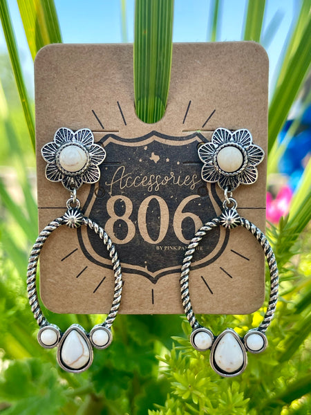 Western oval open rope earrings