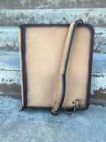 LEATHER TRAVEL PORTFOLIO WITH ZIPPER